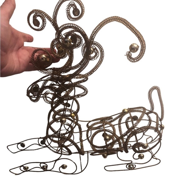 VTG Twisted Gold Reindeer Gold Balls Holiday Decor 16X14” Centerpiece Mantle - Picture 4 of 7